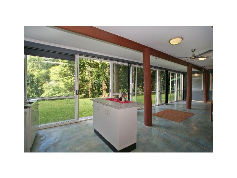 19-21 Chatham Terrace, Smithfield QLD 4878
