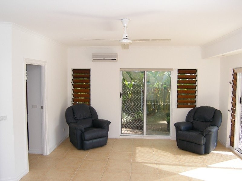 4 Michaelmas Close, Clifton Beach QLD 4879