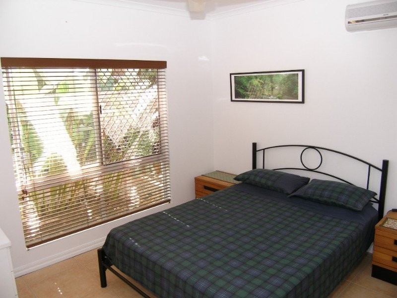 4 Michaelmas Close, Clifton Beach QLD 4879