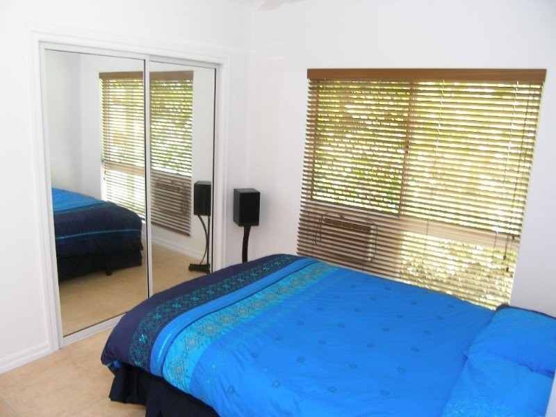 4 Michaelmas Close, Clifton Beach QLD 4879