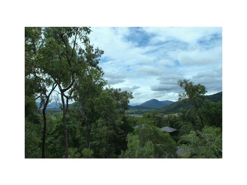 2 Tranquil Place, Smithfield QLD 4878