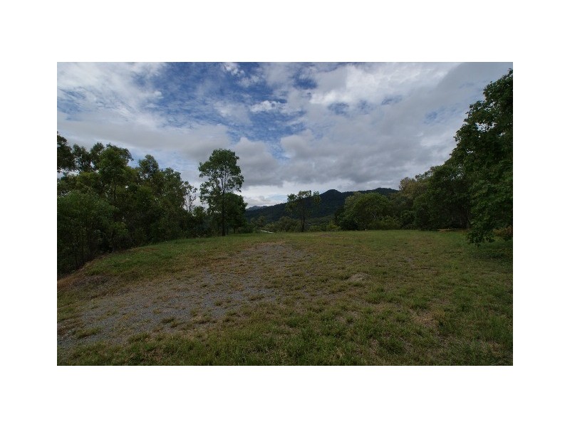 2 Tranquil Place, Smithfield QLD 4878