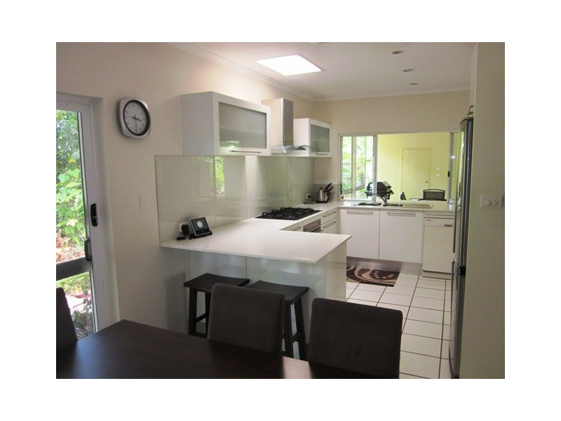 4 Egmont Close, Clifton Beach QLD 4879