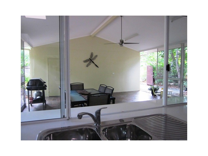 4 Egmont Close, Clifton Beach QLD 4879