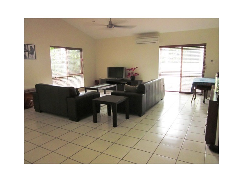 4 Egmont Close, Clifton Beach QLD 4879