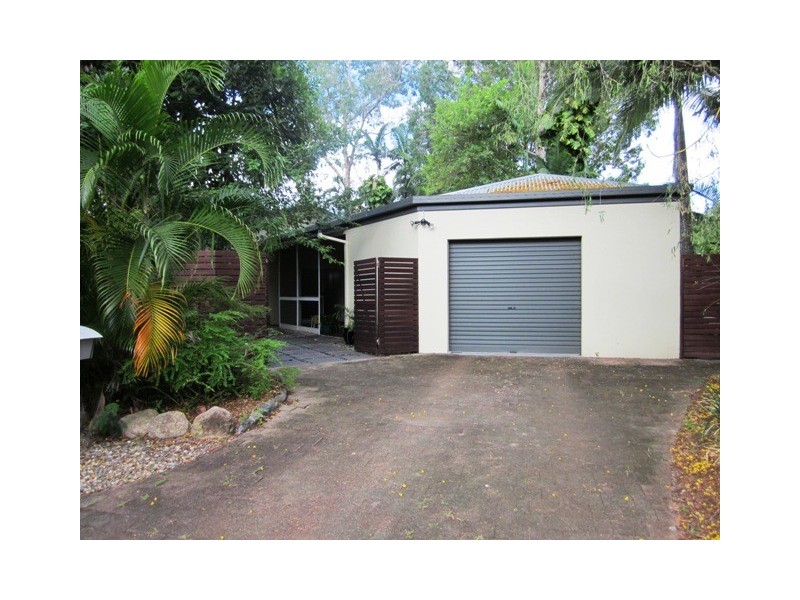 4 Egmont Close, Clifton Beach QLD 4879