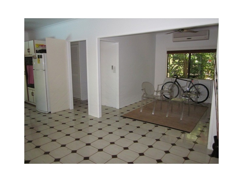26 Satellite Street, Clifton Beach QLD 4879