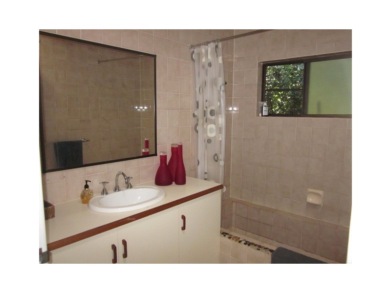 26 Satellite Street, Clifton Beach QLD 4879