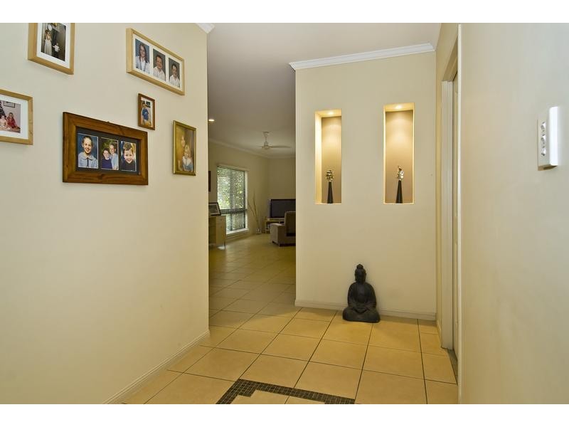 22 Moore Road, Kewarra Beach QLD 4879