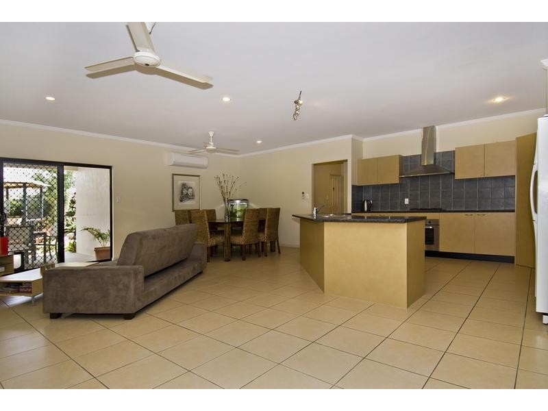 22 Moore Road, Kewarra Beach QLD 4879