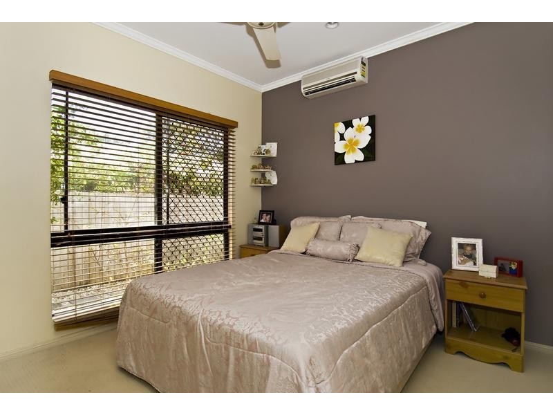 22 Moore Road, Kewarra Beach QLD 4879
