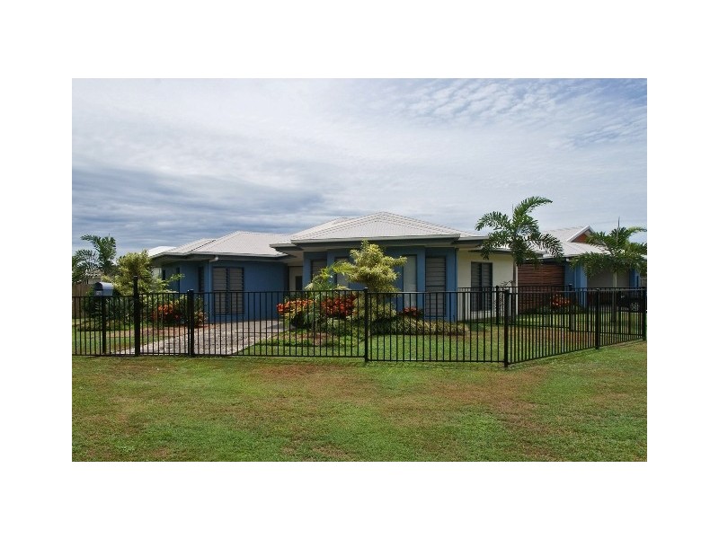 18 Selwyn Cct, Trinity Park QLD 4879