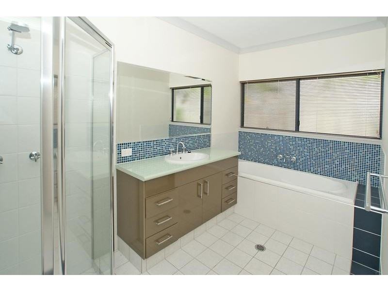 18 Selwyn Cct, Trinity Park QLD 4879