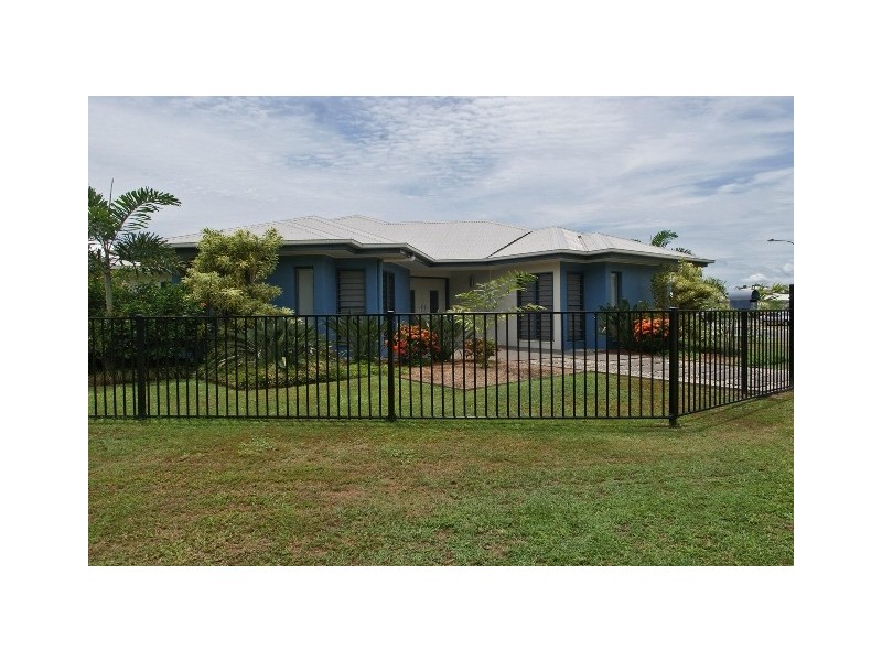 18 Selwyn Cct, Trinity Park QLD 4879