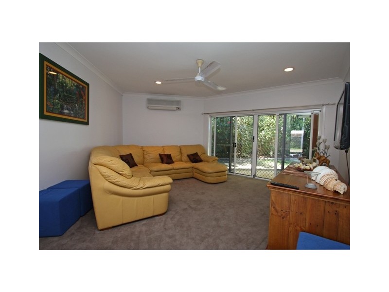 2 Avoca Close, Kewarra Beach QLD 4879