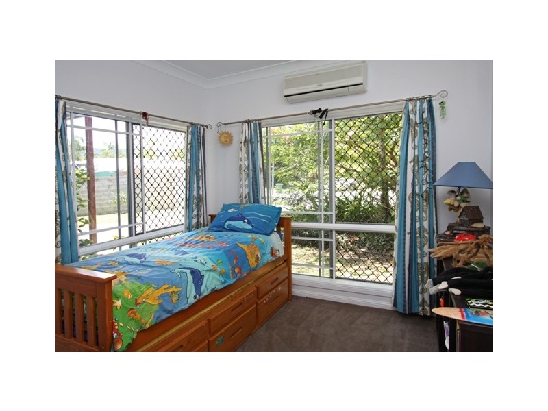 2 Avoca Close, Kewarra Beach QLD 4879