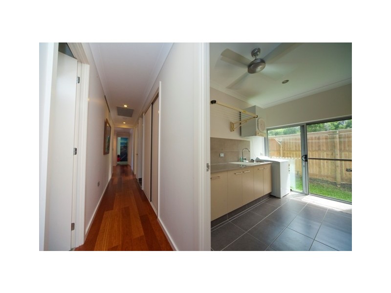 21 Muller Street, Palm Cove QLD 4879