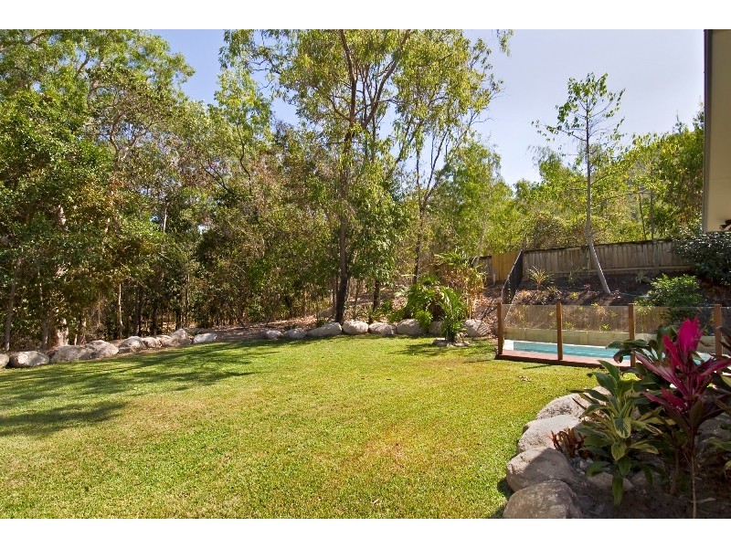 29 Aurelia Street, Palm Cove QLD 4879