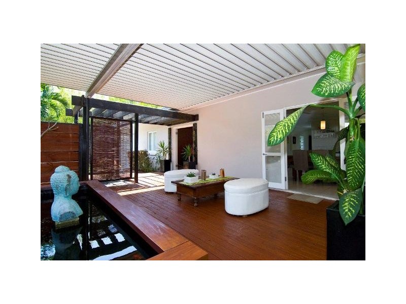16 Batt Street, Clifton Beach QLD 4879