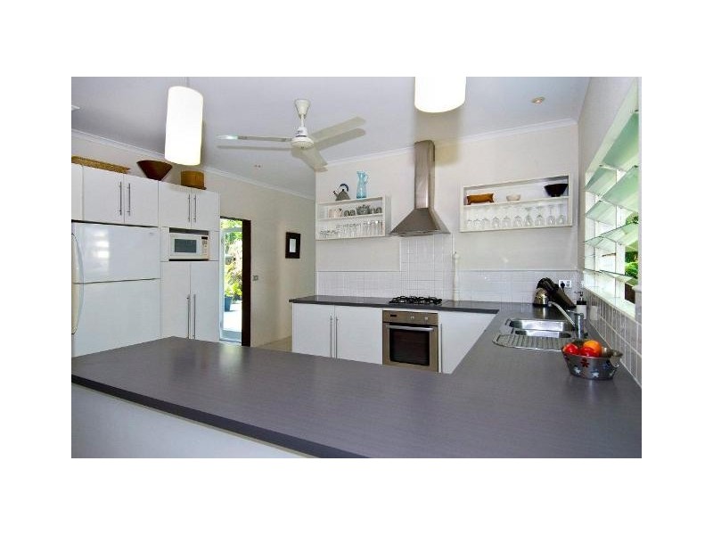 16 Batt Street, Clifton Beach QLD 4879