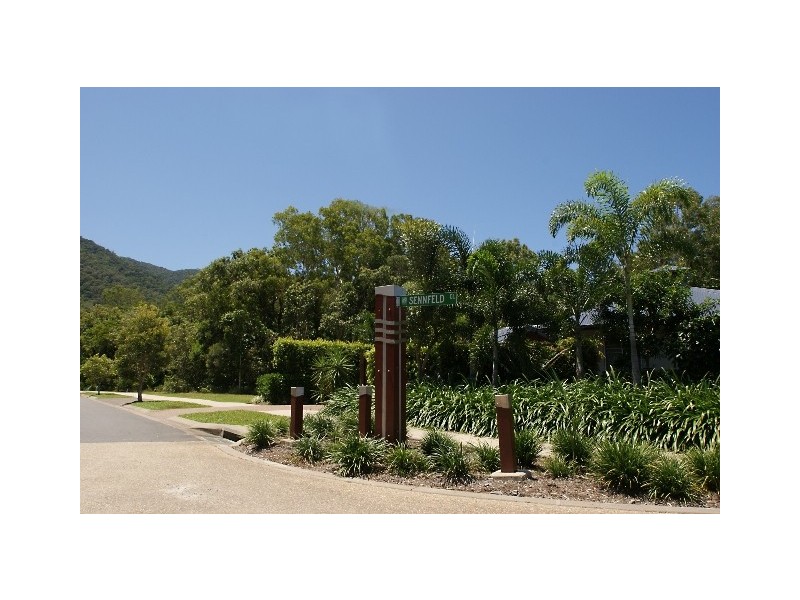 15 Sennfeld Close, Palm Cove QLD 4879