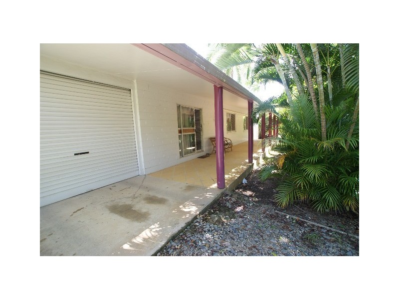 1 Rudder Street, Clifton Beach QLD 4879