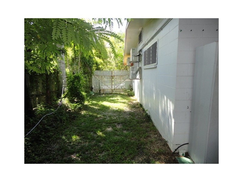 1 Rudder Street, Clifton Beach QLD 4879