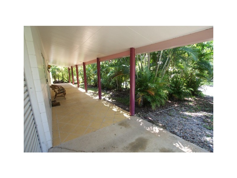 1 Rudder Street, Clifton Beach QLD 4879