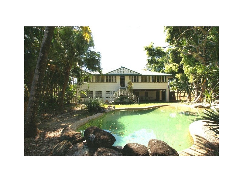 3 Mahab Street, Kewarra Beach QLD 4879