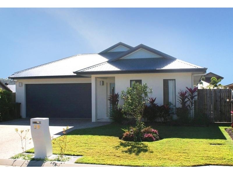 19 Moojeeba Way, Trinity Park QLD 4879