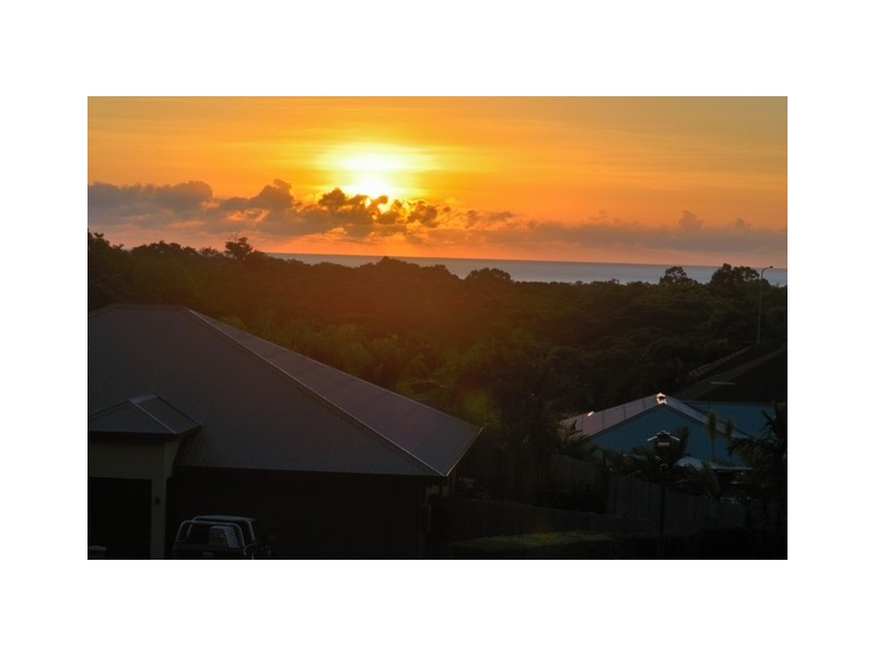 18 Cocus Crescent, Palm Cove QLD 4879