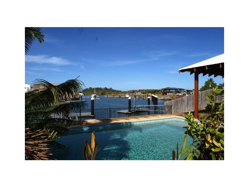 101 Harbour Drive, Trinity Park QLD 4879