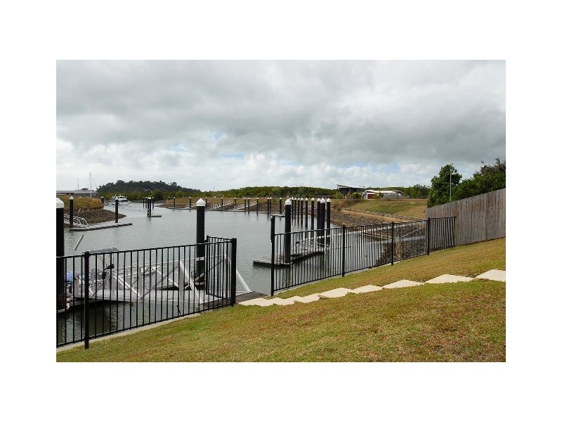 101 Harbour Drive, Trinity Park QLD 4879