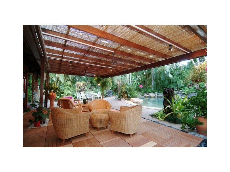 19 Satellite Street, Clifton Beach QLD 4879