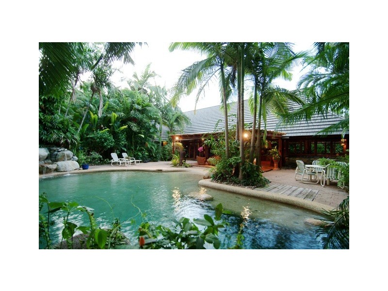 19 Satellite Street, Clifton Beach QLD 4879