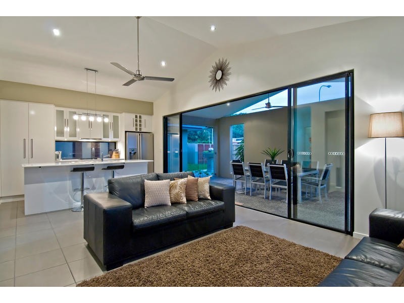 119 Roberts Drive, Trinity Beach QLD 4879
