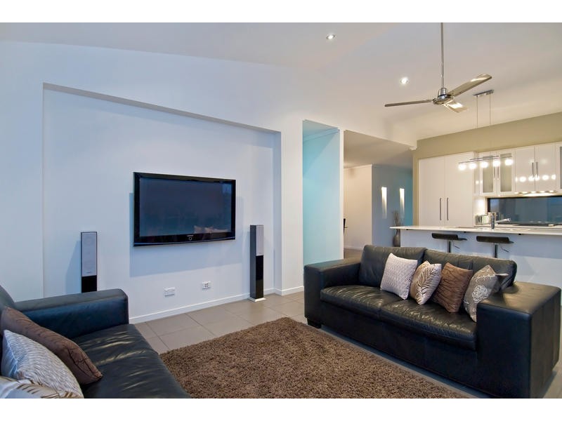119 Roberts Drive, Trinity Beach QLD 4879