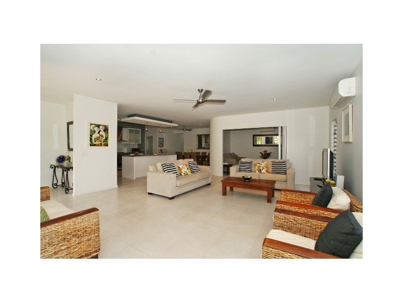 31 Propeller Court, Trinity Beach QLD 4879