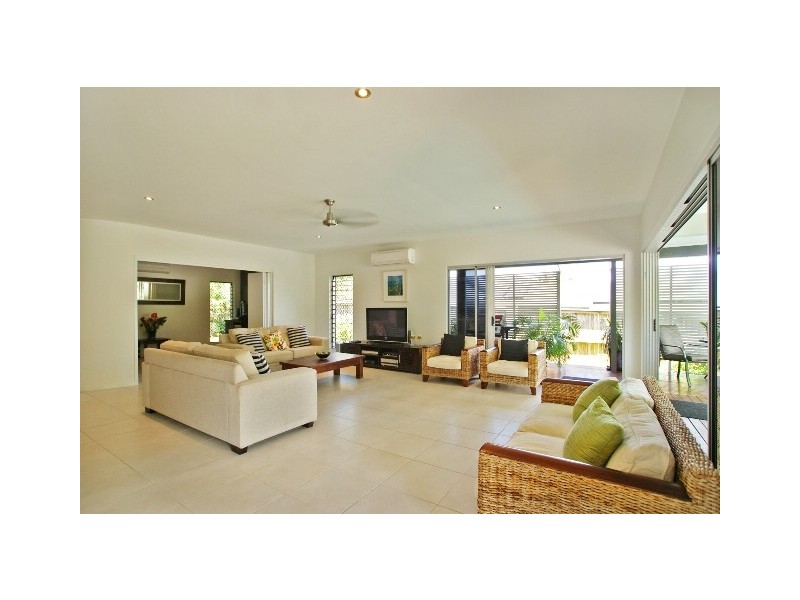 31 Propeller Court, Trinity Beach QLD 4879