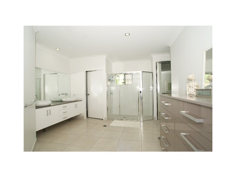 31 Propeller Court, Trinity Beach QLD 4879