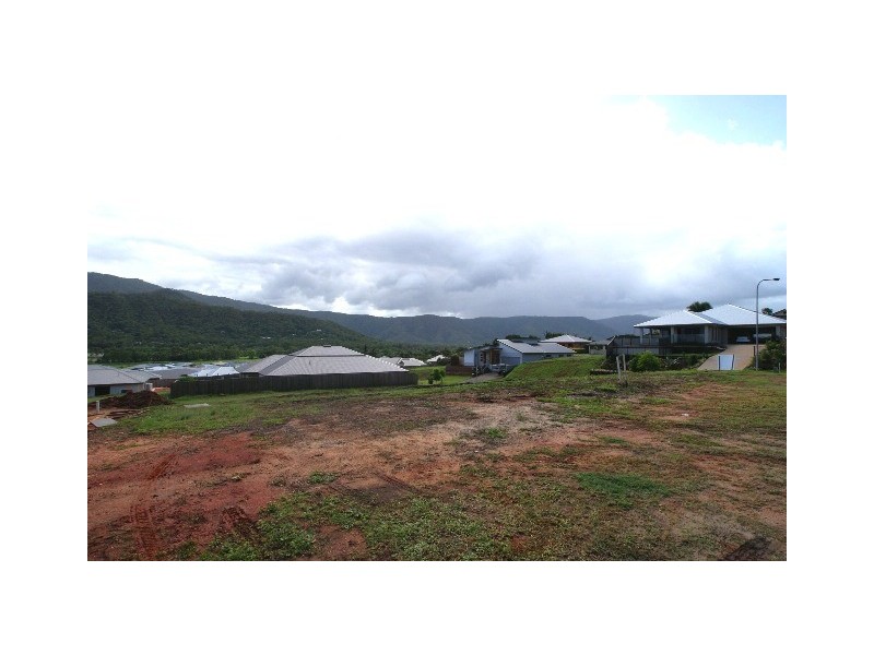 32 Catamaran Circuit, Trinity Beach QLD 4879