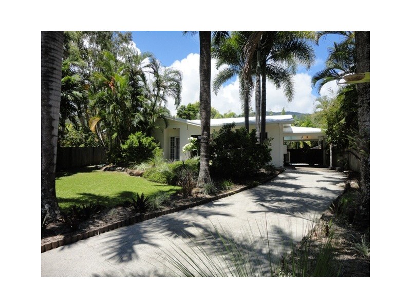 51 Yule Avenue, Clifton Beach QLD 4879