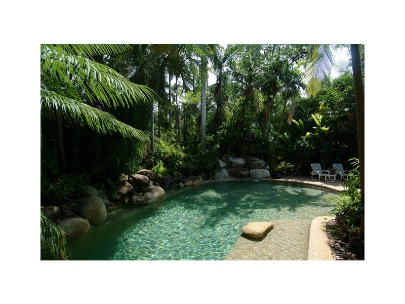19-21 Satellite Street, Clifton Beach QLD 4879