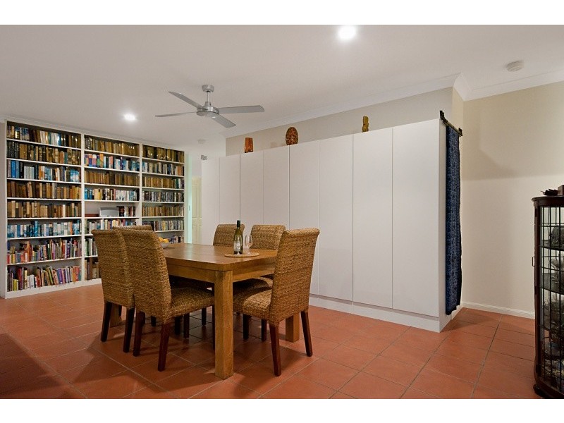 4 Barrier Close, Clifton Beach QLD 4879