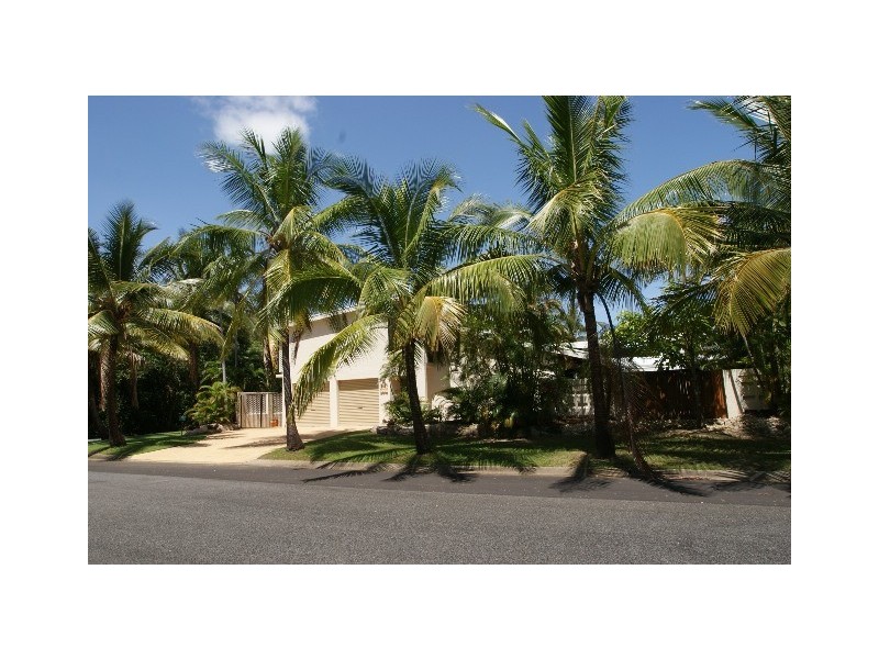 5 Upolu Esplanade, Clifton Beach QLD 4879