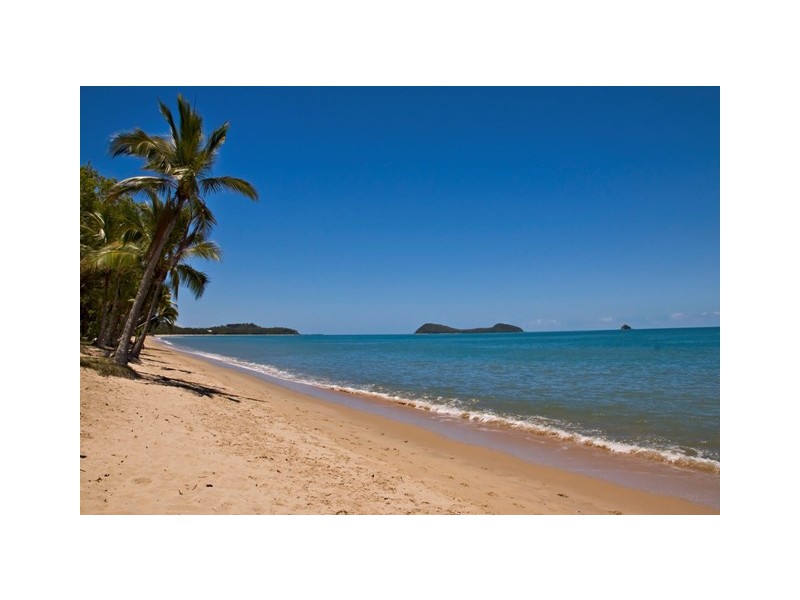 5 Upolu Esplanade, Clifton Beach QLD 4879
