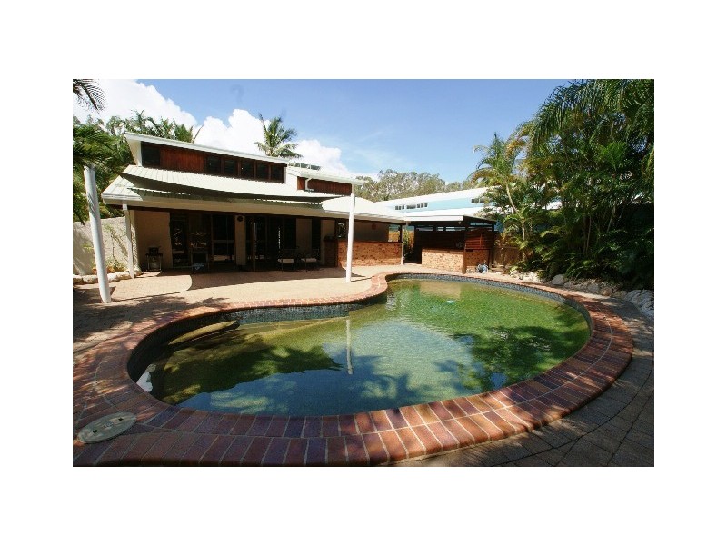 5 Upolu Esplanade, Clifton Beach QLD 4879