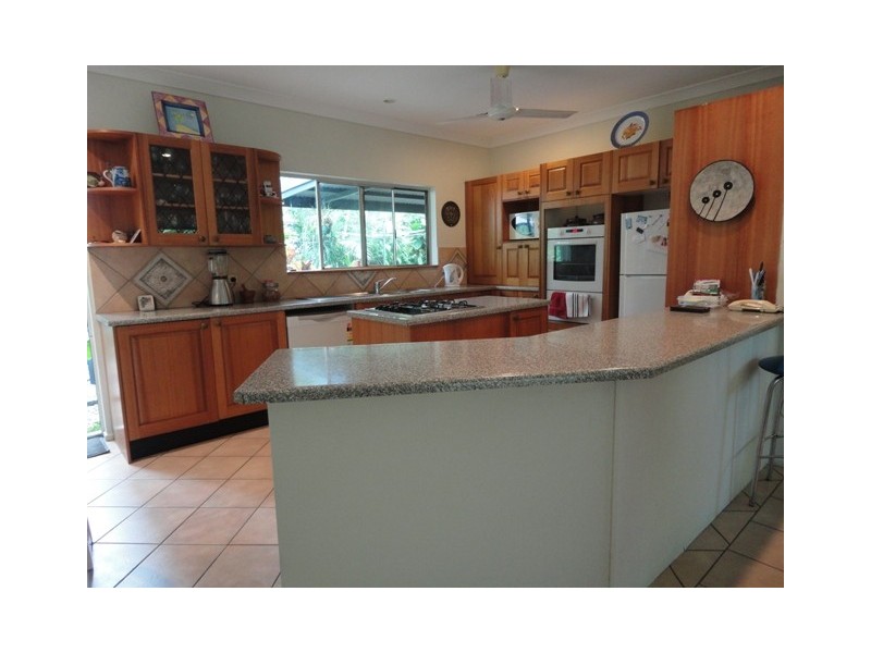 1/18 Satellite Street, Clifton Beach QLD 4879