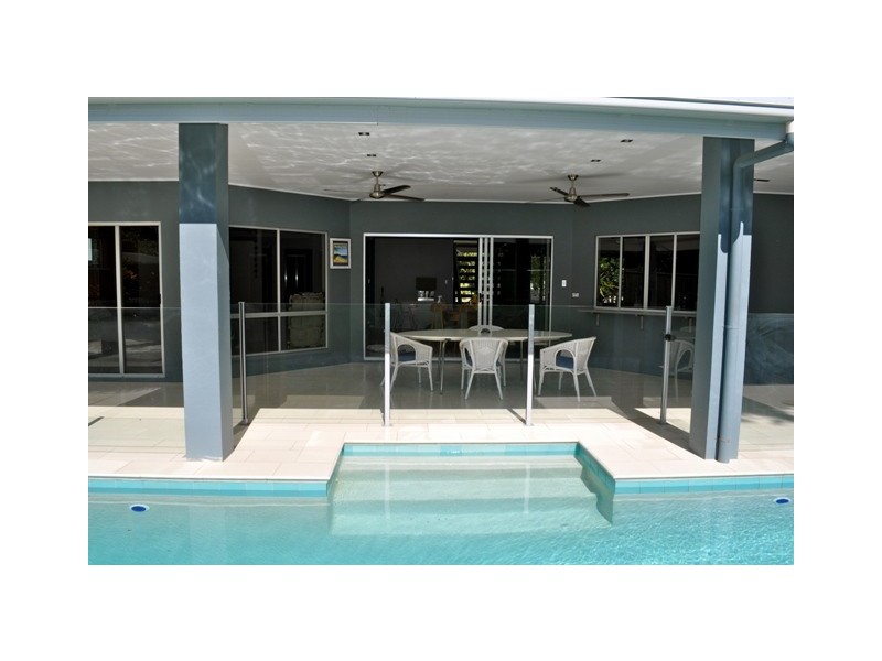 12 Saunders Court, Clifton Beach QLD 4879