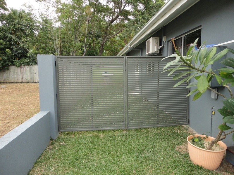 12 Saunders Court, Clifton Beach QLD 4879